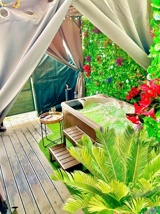 La Lover'S Jungle Pont-Sur-Yonne Exterior foto